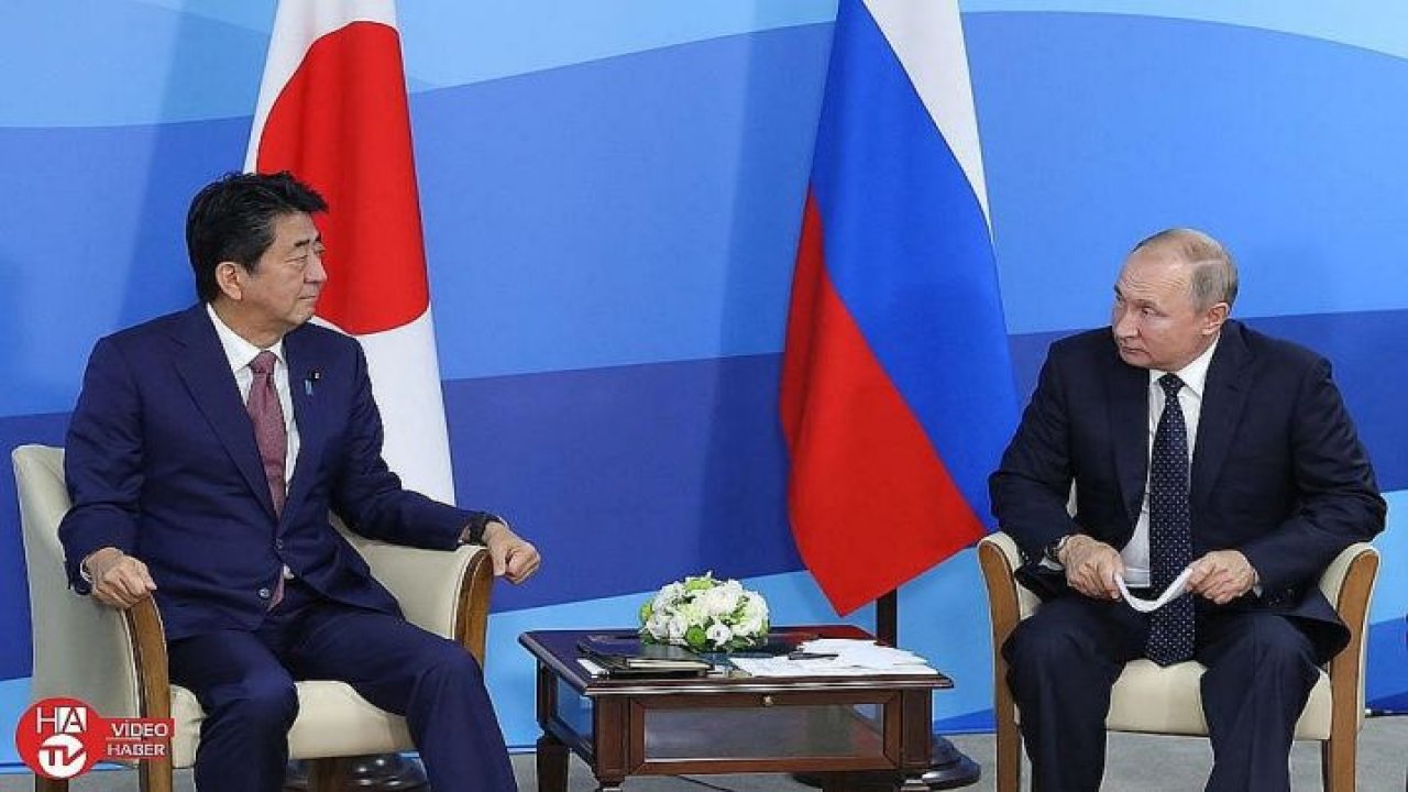 Putin’den Abe’nin 2.Dünya Savaşı barış anlaşması çağrısına yanıt