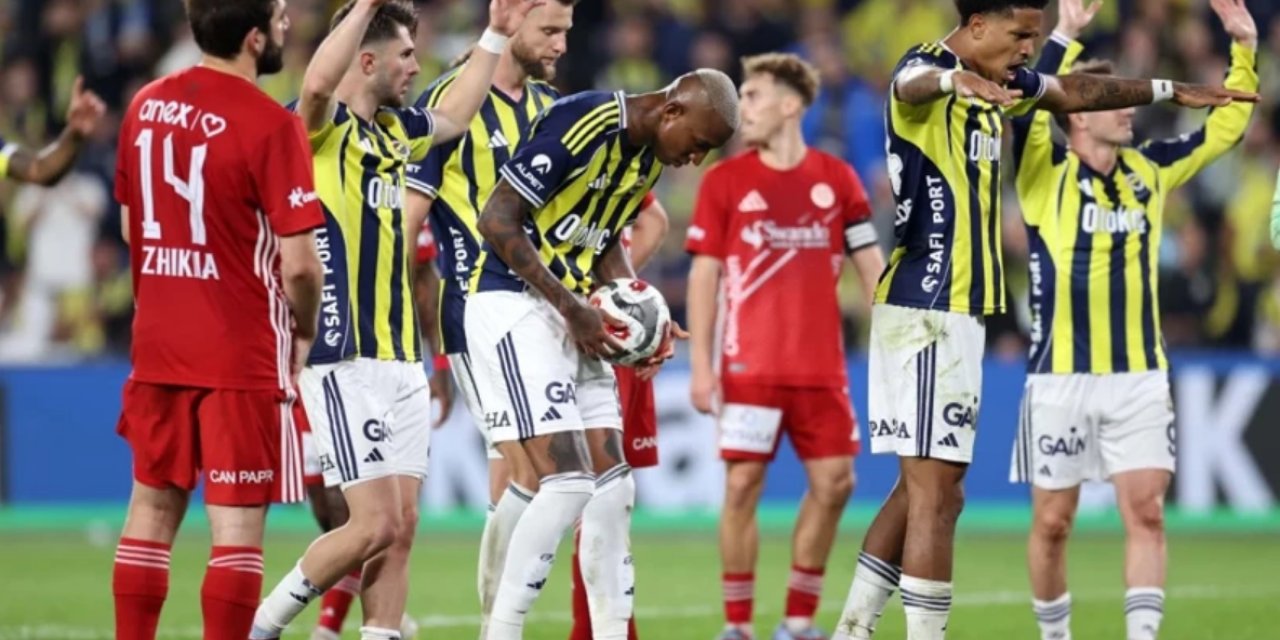 Fenerbahçe’de Şok! Avrupa Maçında Yıldız Oyuncu Kadroya Alınmadı! İşte Detaylar...
