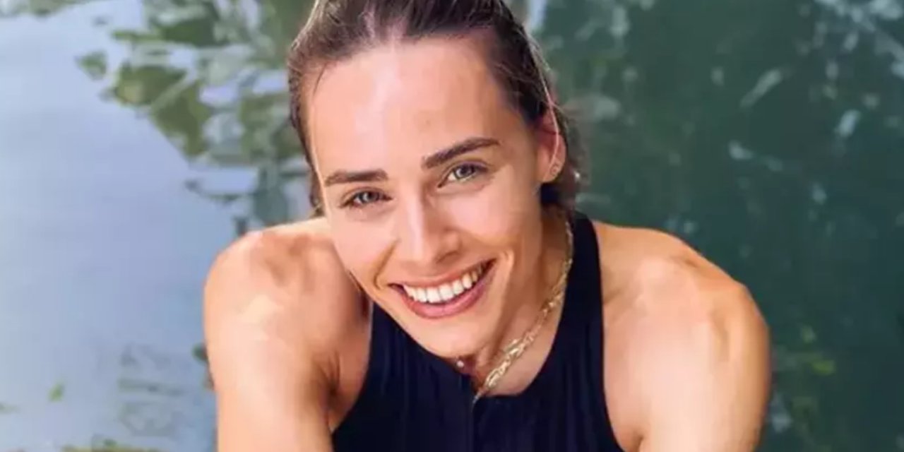 Survivor Damla Can'ın Başörtülü Fotoğrafına Beğeni Yağdı! Damla Can Sevgilisi Tolga Mendi ile Umreye Gitti!