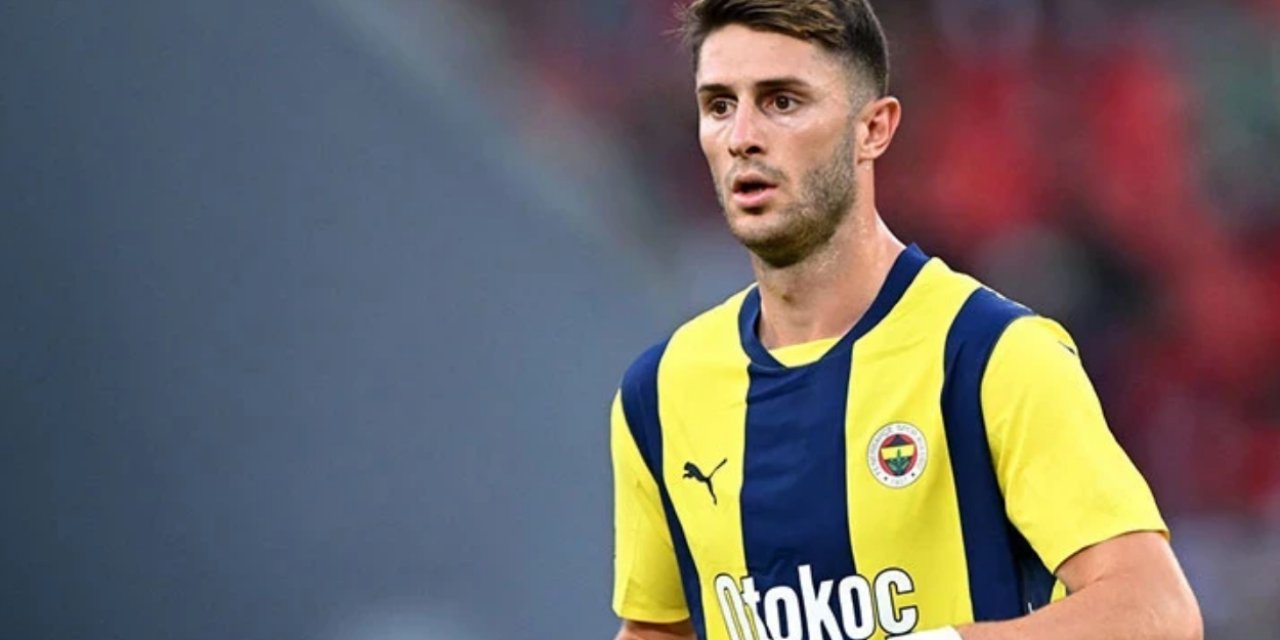 İsmail Yüksek Sevgilisini İlk Kez Paylaştı! Romantik Pozu Görenleri Şaşkına Çevirdi!