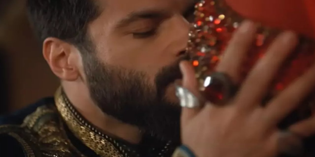 Mehmed: Fetihler Sultanı’nda Gerdek Sahnesi Tartışması! Sosyal Medyayı İkiye Böldü, Tepki Çekti!