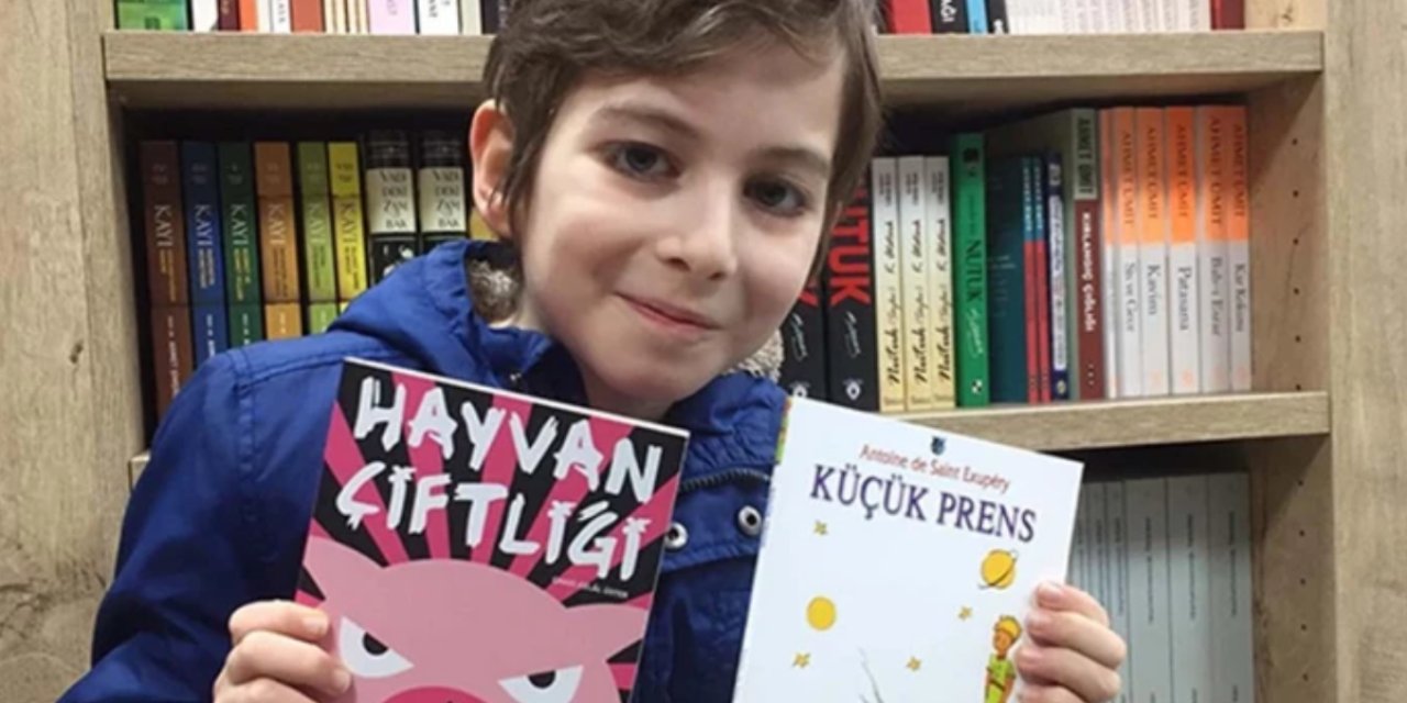 “Filozof Atakan” Yıllar Sonra Büyümüş Haliyle Ortaya Çıktı! Bir Dönemin En Çok Konuşulan Çocuğuydu!