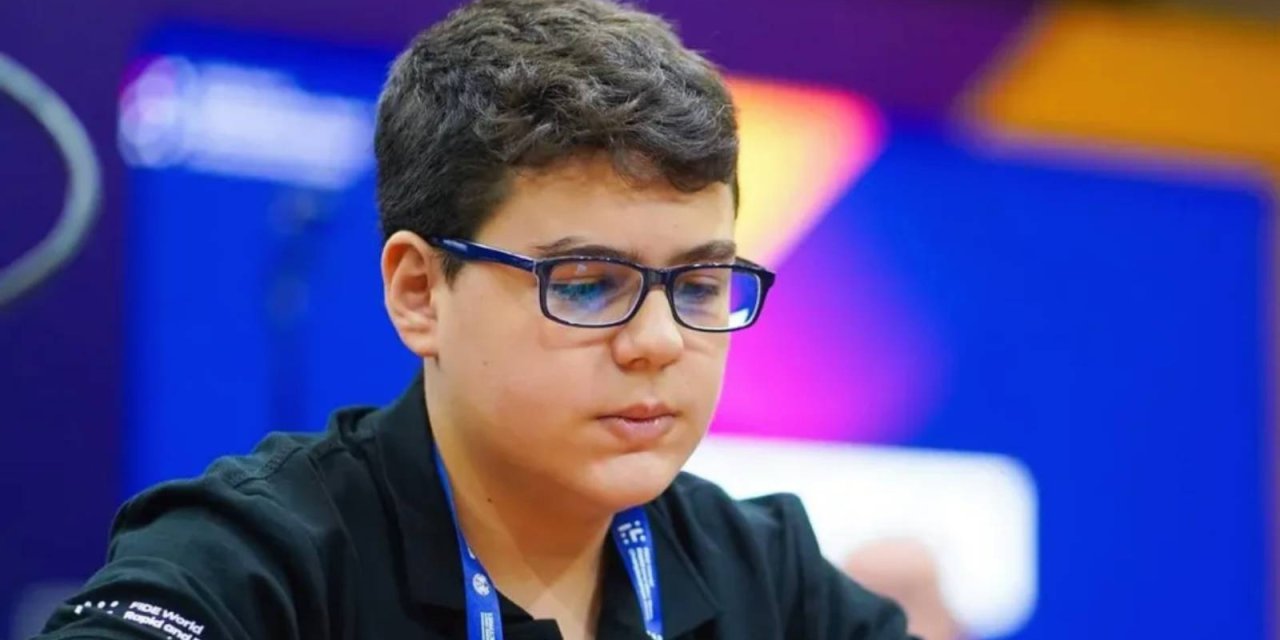 14 Yaşında Dünyayı Titretiyor! Milli Gururumuz Yağız Kaan Erdoğmuş’un Rakibi Dünya 1 Numarası Carlsen Oldu
