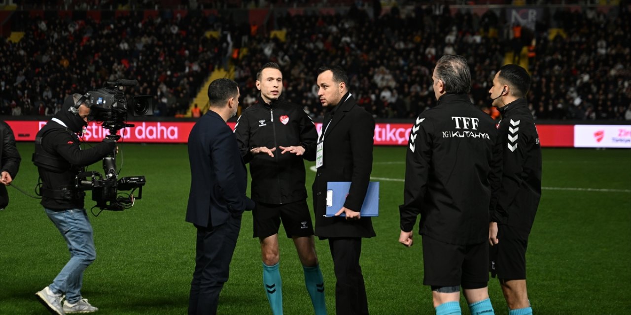 Gaziantep’te Futbol Durdu, Karanlık Çöktü! Fenerbahçe Maçında Kimsenin Beklemediği O Kriz!