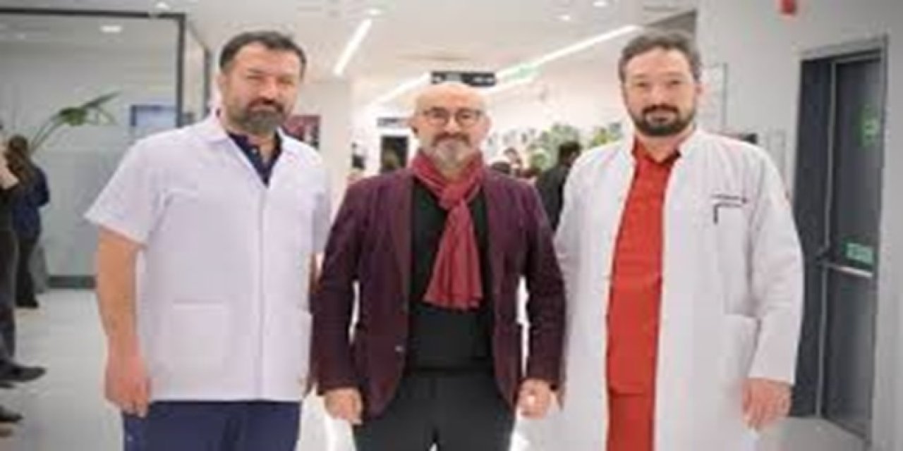 Meme Kanserinde Ezber Bozan Uyarı: O Süreye Dikkat... Kendi Kendine Muayene Yetmiyor!