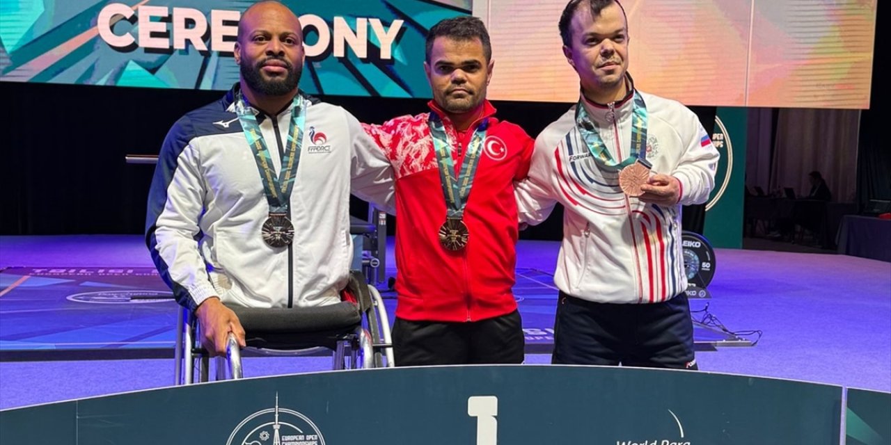 171 Kiloyu Havaya Dikti, Avrupa Şampiyonu Oldu! Abdullah Kayapınar Kimdir? İşte Sivas’tan Olimpiyat Kürsüsüne Uzanan Hikaye