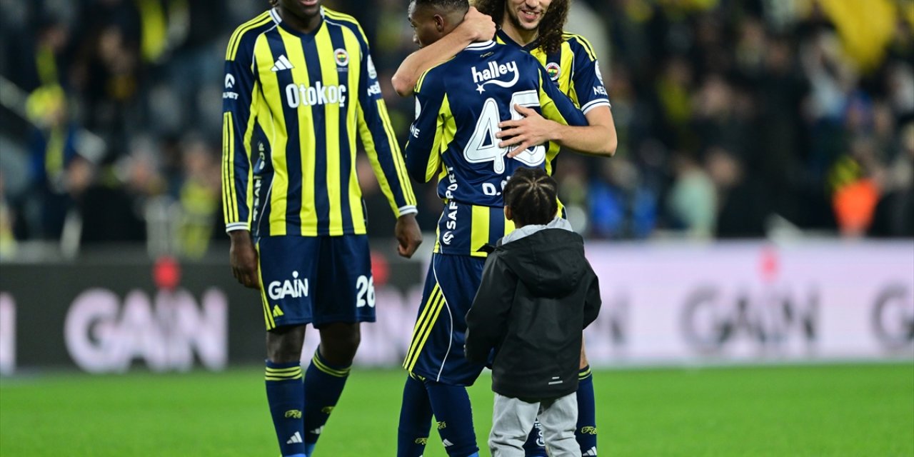 Fenerbahçe Zirve Yarışına Son Nefeste Tutundu! İşte Nefes Kesen Maçın Özeti.