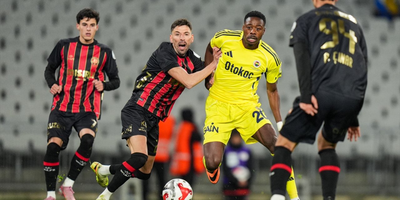 Fenerbahçe İçin Kabus Gecesi! 7 Puanlık Fark... Şampiyonluk Yolunda Karagümrük Darbesi!