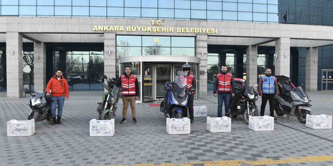 Ankara'da İftarlıklar Kapınıza Değil, Aracınıza Geliyor! Mansur Yavaş ve Motokuryelerden Gönül Köprüsü