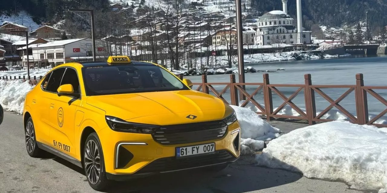 Türkiye'de İlk TOGG Taksi! Trabzon’da Elektrikli Taksi Dönemi! Mehmet Sabri Kara Togg’u Taksi Yaptı!