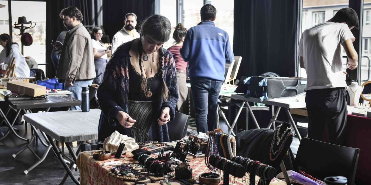 Ankara’nın Yeni Gözdesi: Esat Hâl Tasarım Pazarı Bir Günde 5 Bin Kişiyi Ağırladı