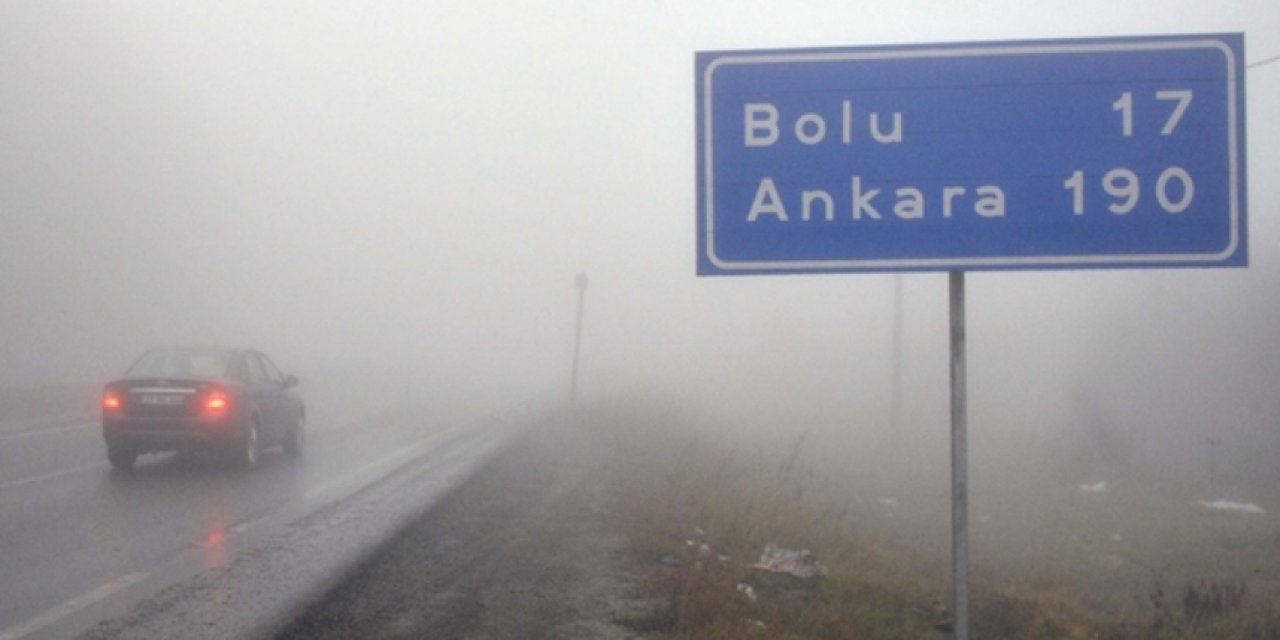 Ankara-İstanbul Yolunda "Sis" Alarmı: Karanlıkdere Ve Bakacak Mevkilerinde Göz Gözü Görmüyor.