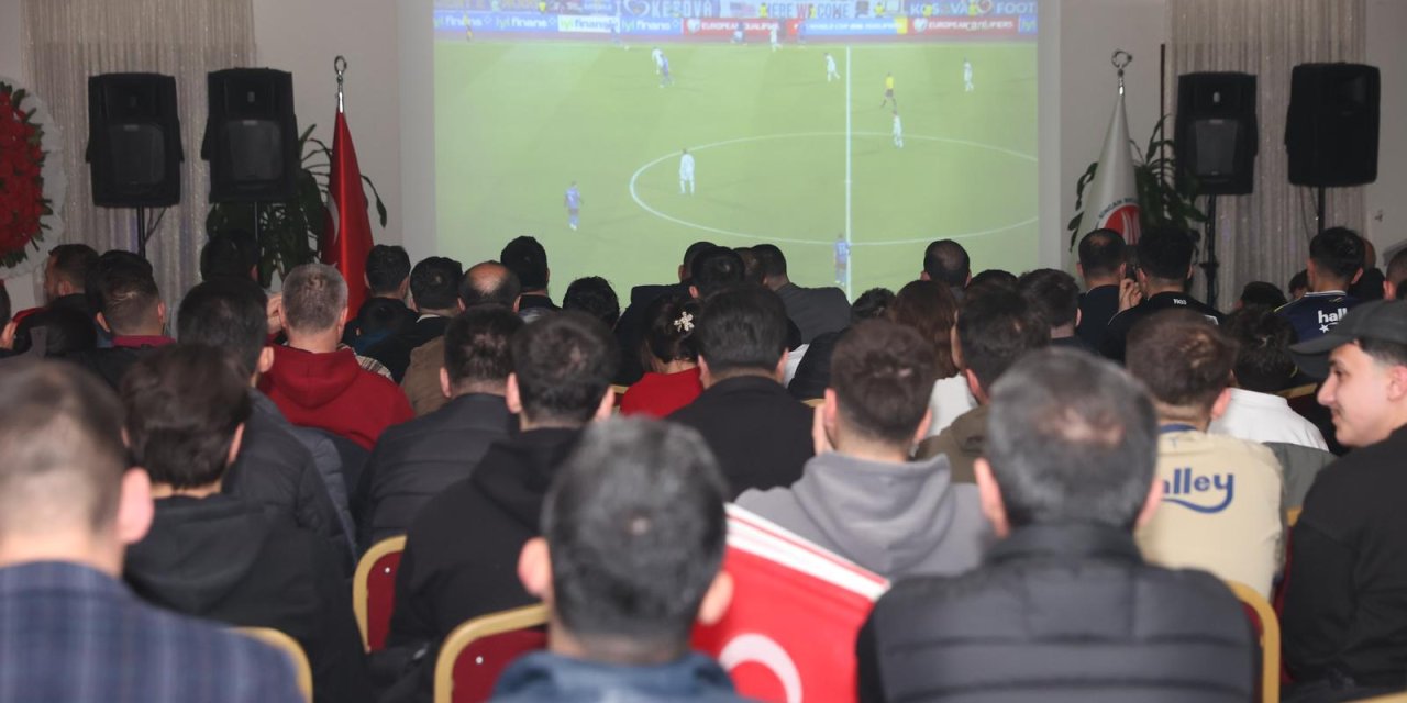 Sincan Ayakta! Kültür Evi’nde Tarihi Gece: Milli Takım 24 Yıl Sonra Dünya Kupası’nda