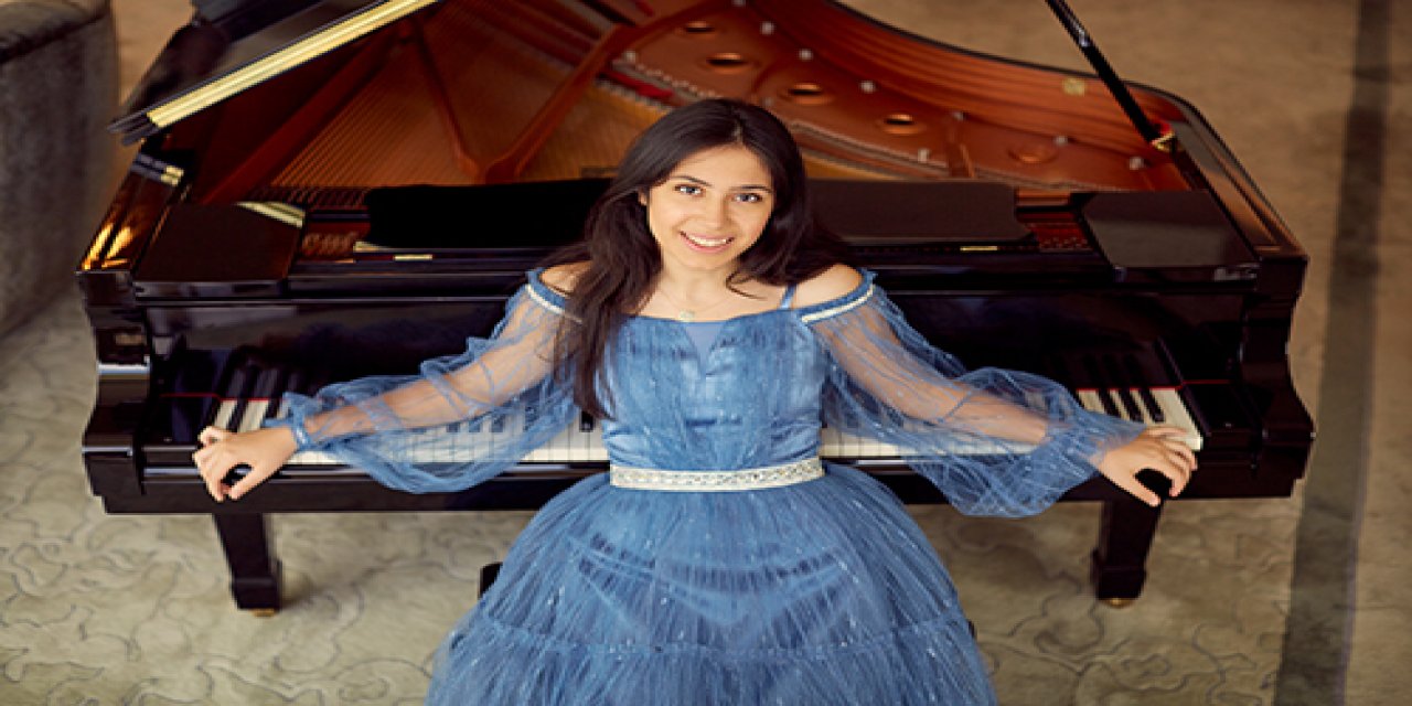Piyanist Arya Su Gülenç Ankara'da Sahne Alıyor! Beethoven’dan Fazıl Say’a Müzik Ziyafeti