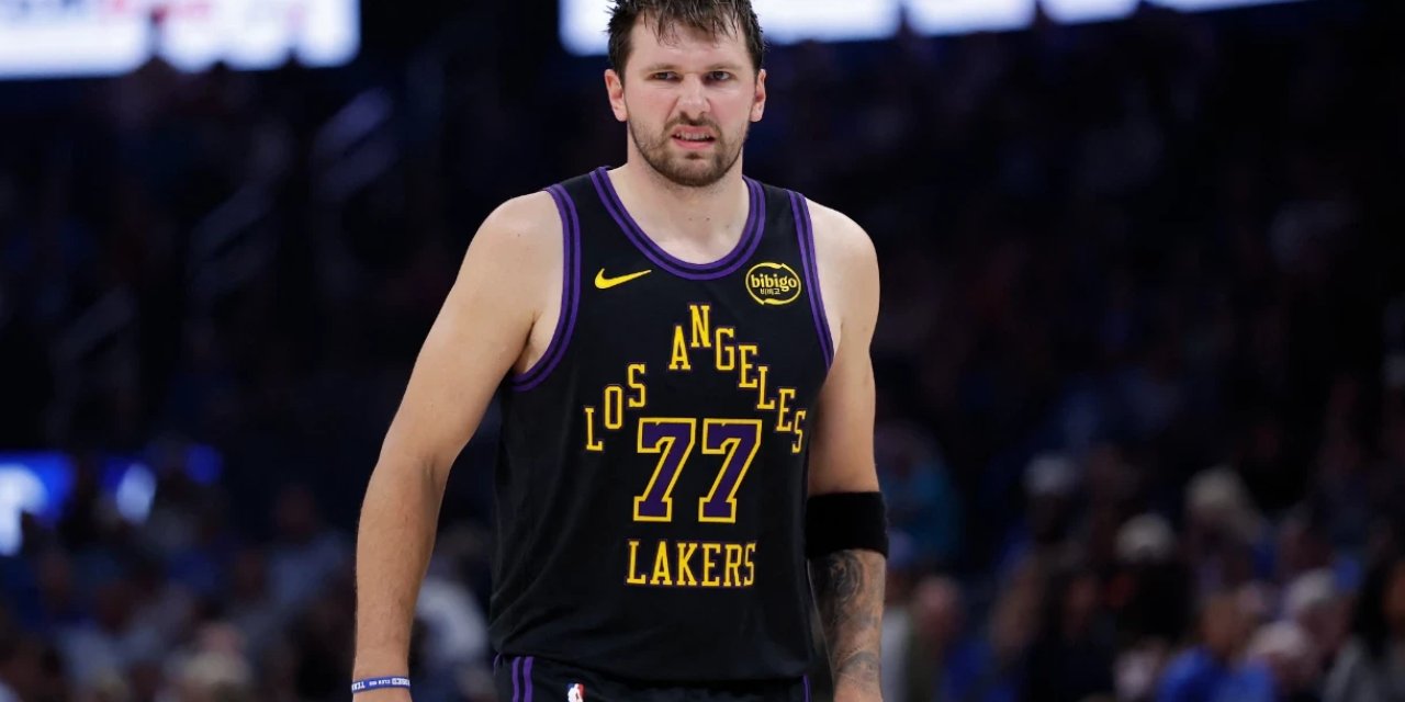 NBA’de Şok Gelişme! Luka Doncic Sakatlandı! Ne Zaman Geri Dönecek? Playoff'ları Kaçıracak Mı?