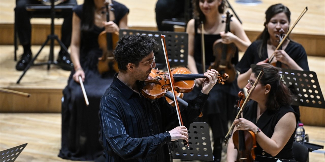 Ankara’da 40 Yıllık Gurur: Uluslararası Müzik Festivali Muhteşem Bir Konserle Başladı!