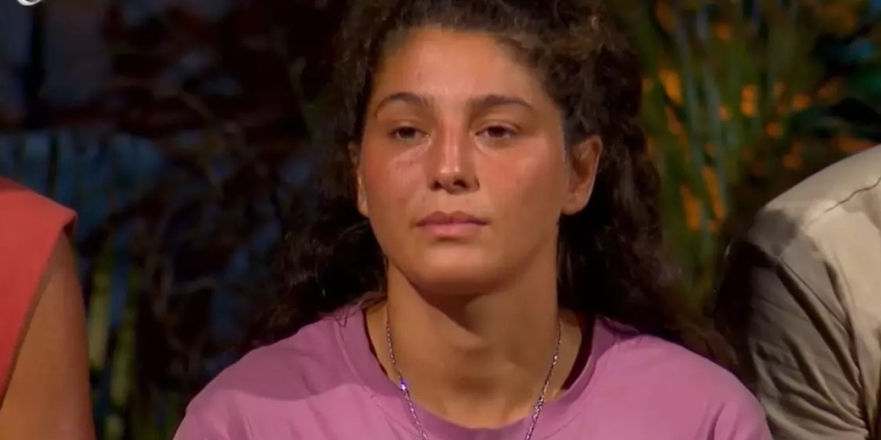 Seren Ay Çetin Survivor’dan Ayrılıyor Mu? Sevgilisinin Mesajları Ortaya Çıktı, Seren Ay Konseyi Terk Etti! İşte O Anlar...