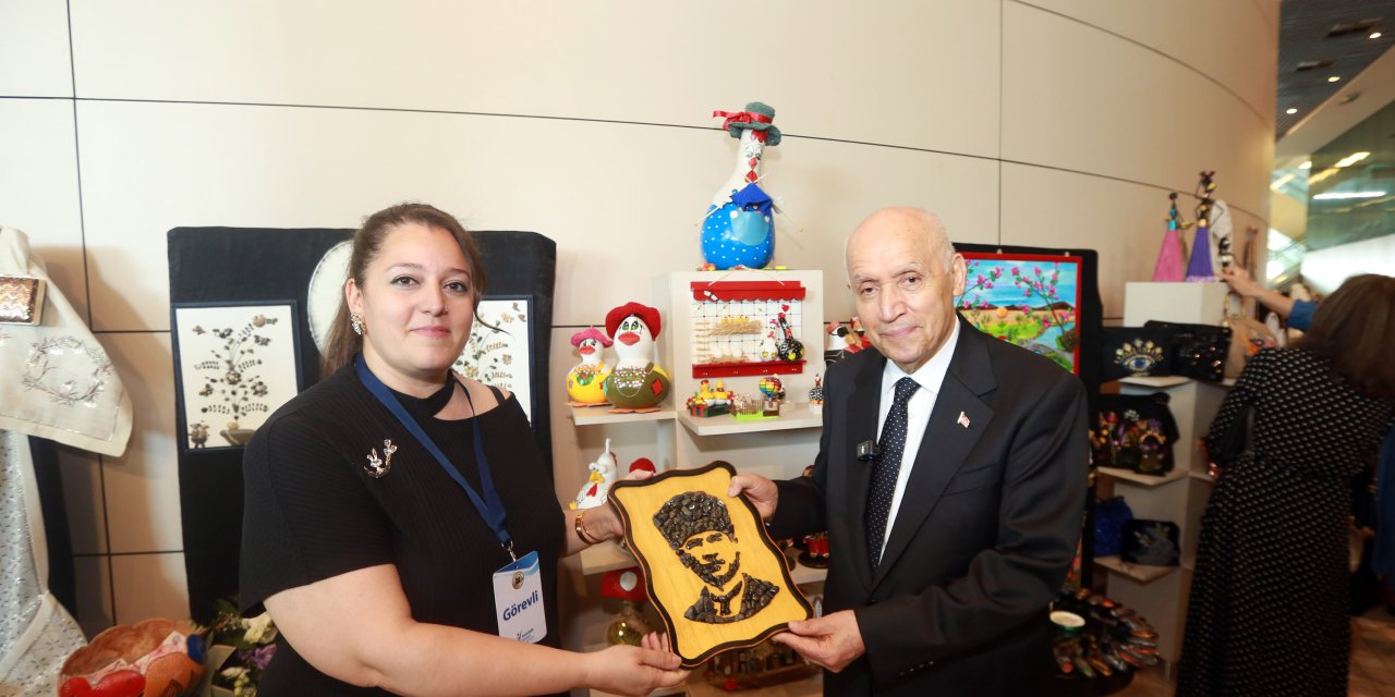 Yenimahalle’de Sanat Rüzgarı: YENİMEK Yılsonu Sergisi Kapılarını Açtı