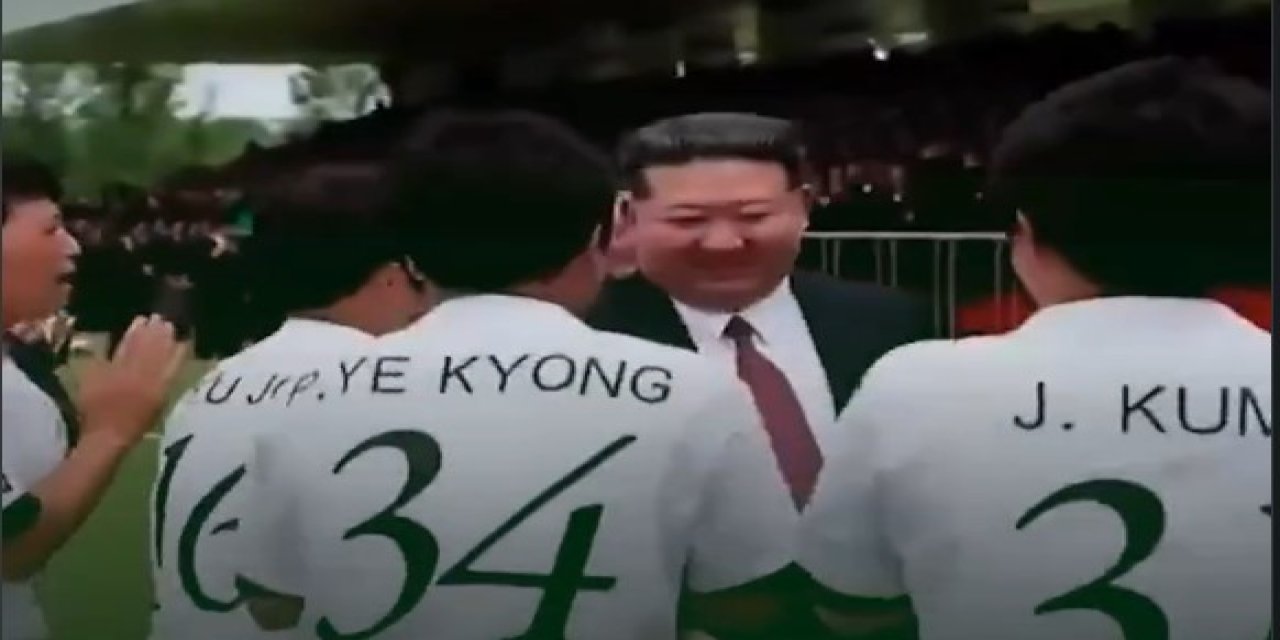 Kim Jong Un’u Görünce Şoke Oldular: Kadın Futbolcular Gözyaşlarına Boğuldular!