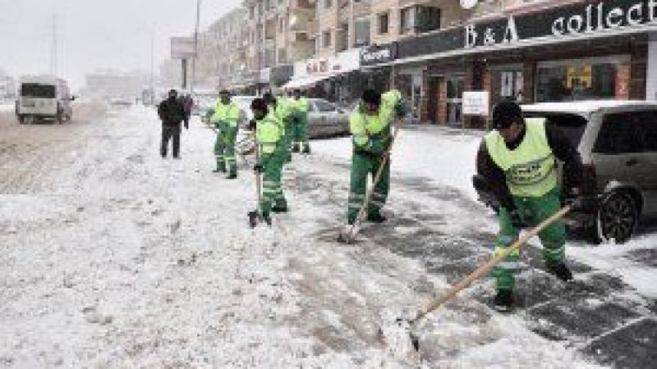 Mamak Belediyesi kar ve buzla mücadele hazırlıklarına başladı