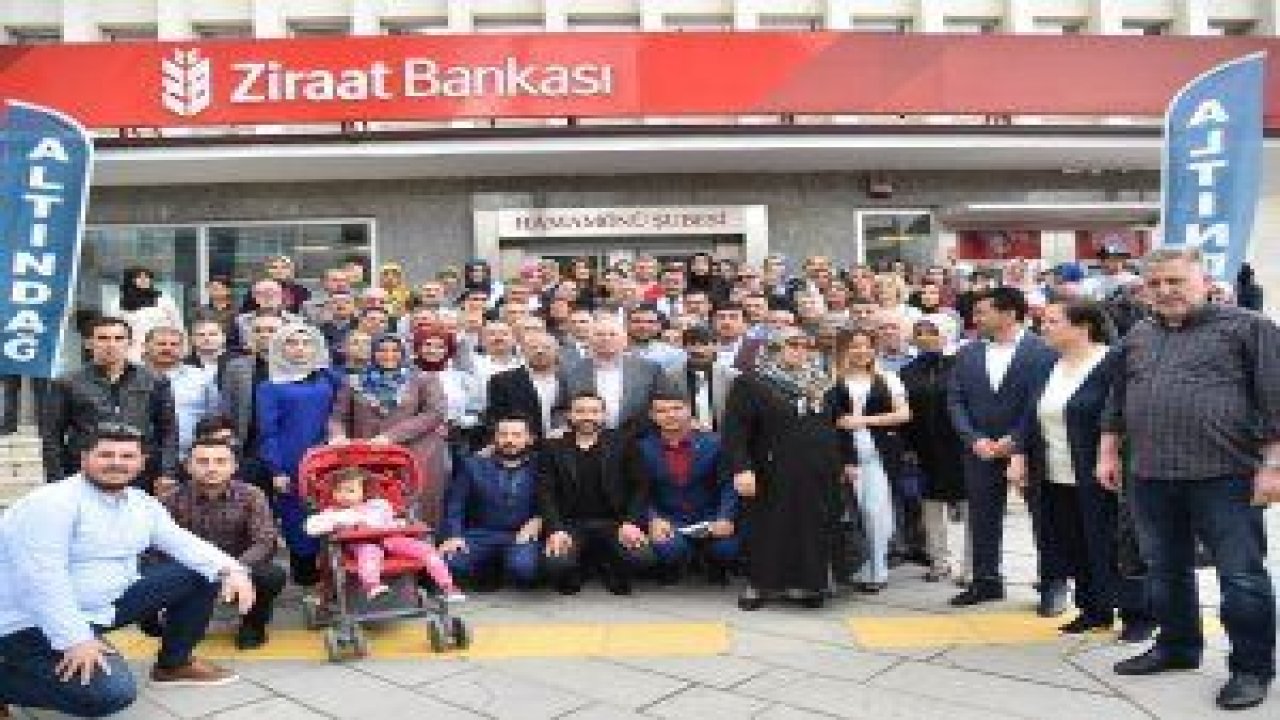 Altındağlılar,  Sayın Cumhurbaşkanımız Recep Tayyip Erdoğan için başlatılan  seçim kampanyasına destek olmak üzere bağış yaptı