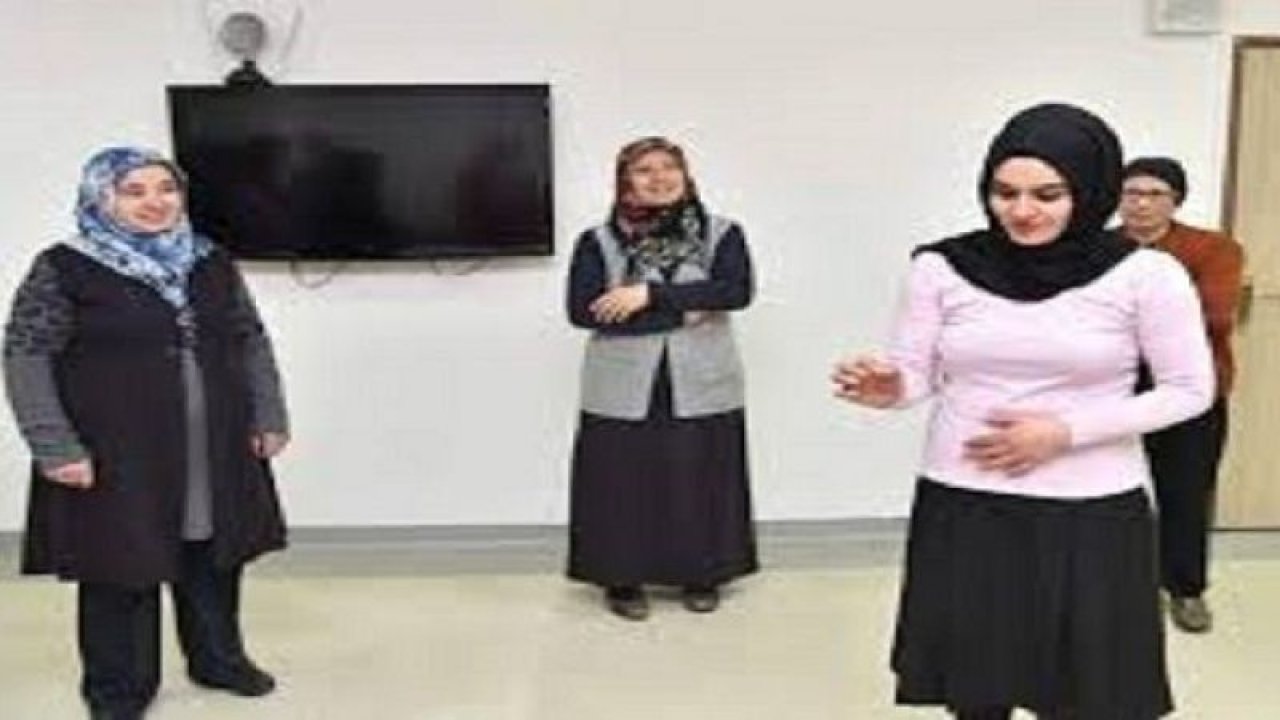Önder Kadın Eğitim Kültür Merkezi üyeleri, kişisel gelişim eğitimi aldı