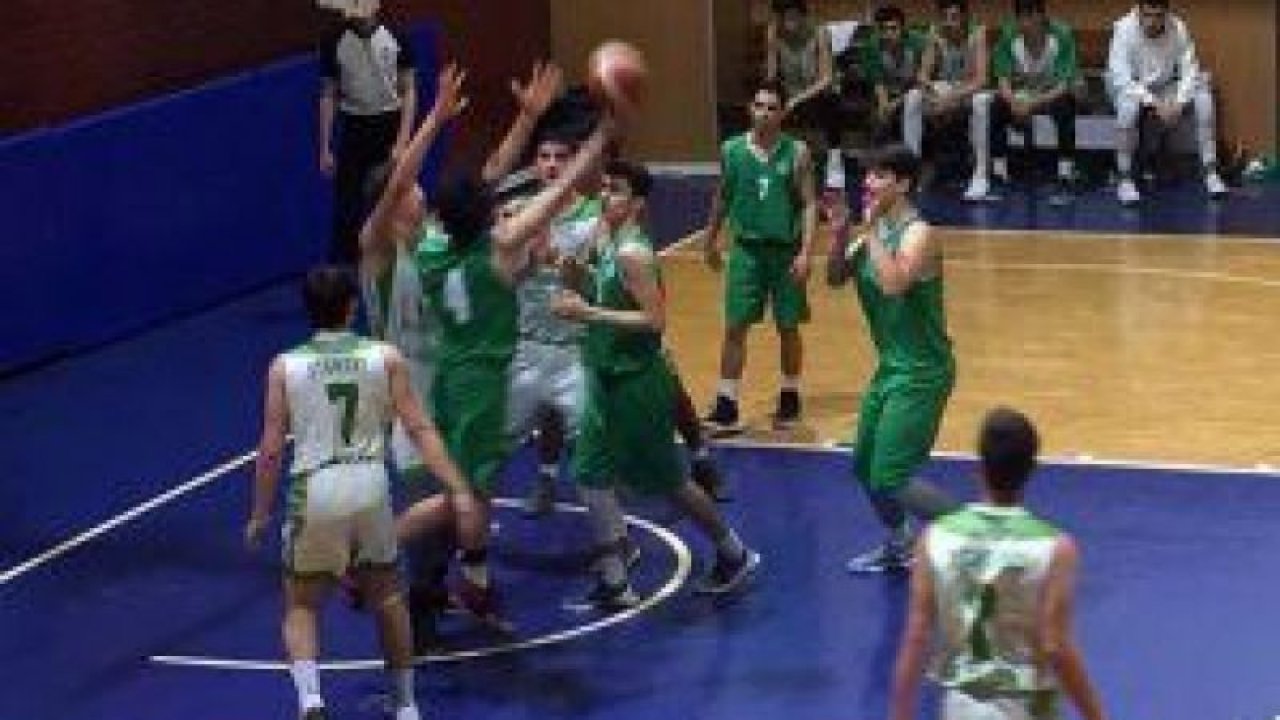 Mamak Belediyesi Genç Basketbol Takımı emin adımlarla ilerliyor