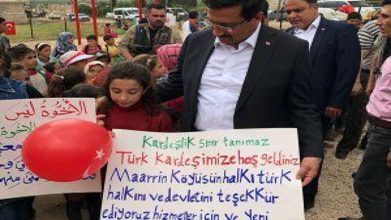 Mustafa Ak Suriye'nin Azez ve Afrin ilçelerinde onarımlarına destek verdikleri okulları ziyaret etti