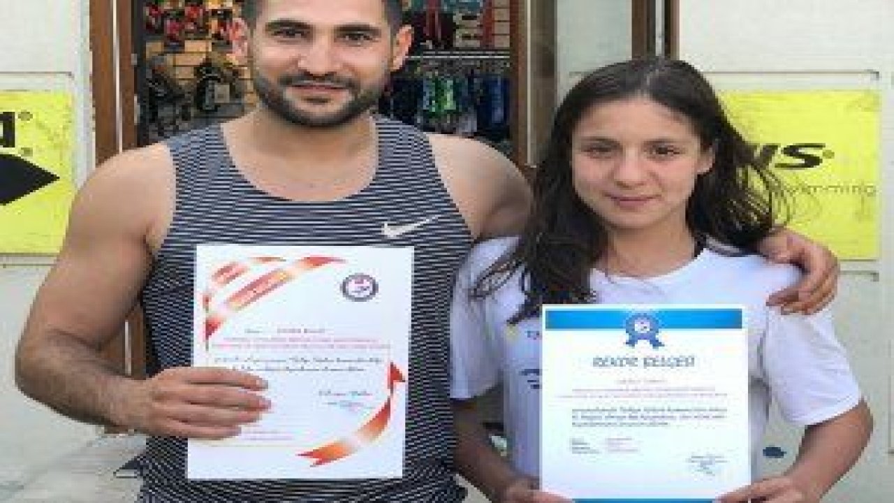 Yenimahalle Belediyesi Spor Kulübü sporcusu Merve Tuncel, Turkcell 13 yaş Bireysel Yüzme Şampiyonası ve Yıldız - Genç ve Açık Yaş Türkiye Kısa Kulvar Milli Takım Seçmesi’nde derece yaptı