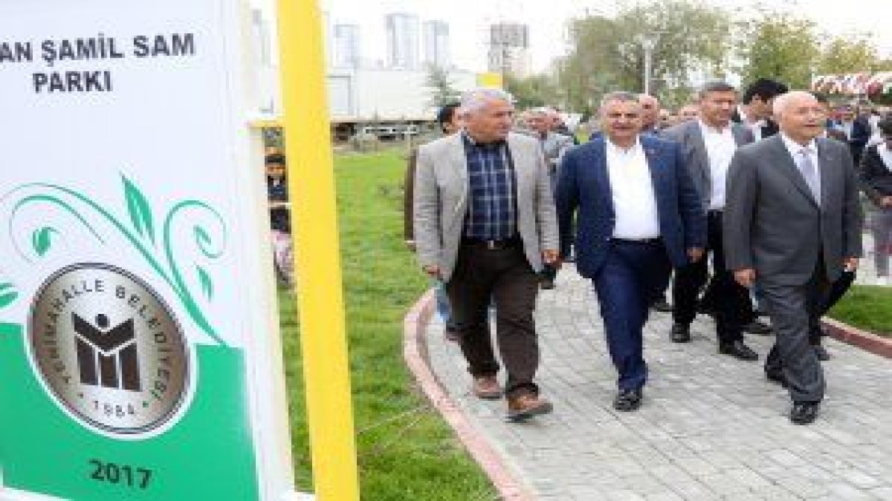 Serhat Mahallesi’nde yapımı tamamlanan 3 bin 200 metrekare parka Milli Boksör Sinan Şamil Sam’ın adı verildi