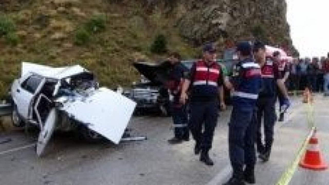 Isparta’da Trafik Kazası: Gelin, Kaynana ve Kayınpeder Hayatını Kaybetti