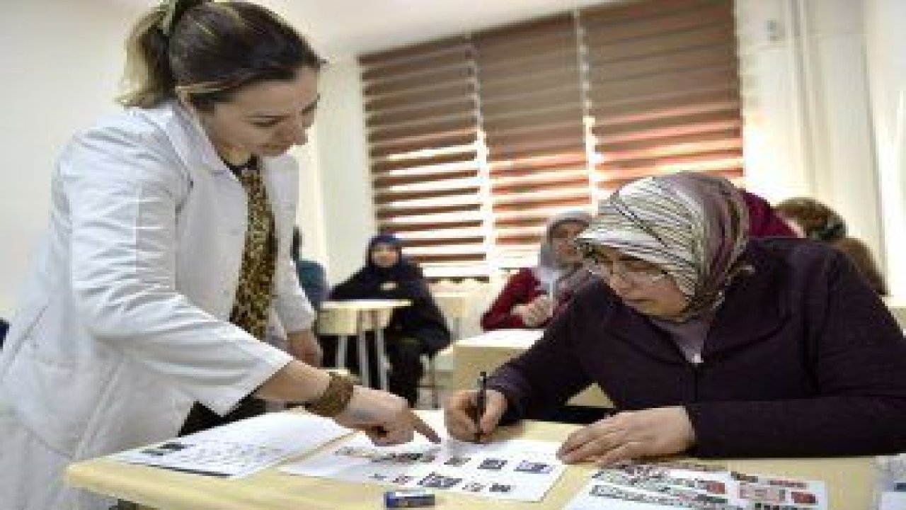 Mamak Belediyesi Aile Merkezi kurslarını başarıyla tamamlayan kadın kursiyerler iş yerinin sahibi oldu