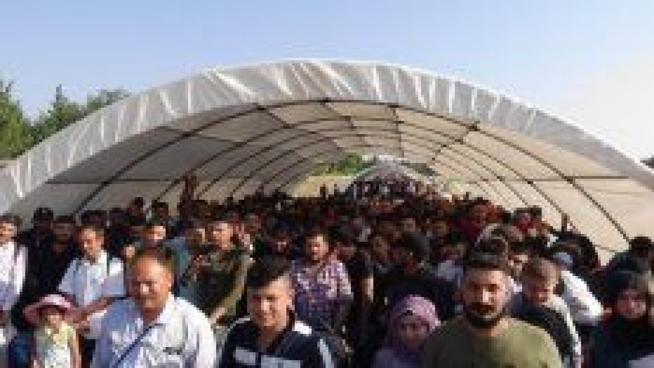 Bayrama giden Suriyelilerin sayısı 30 bin oldu