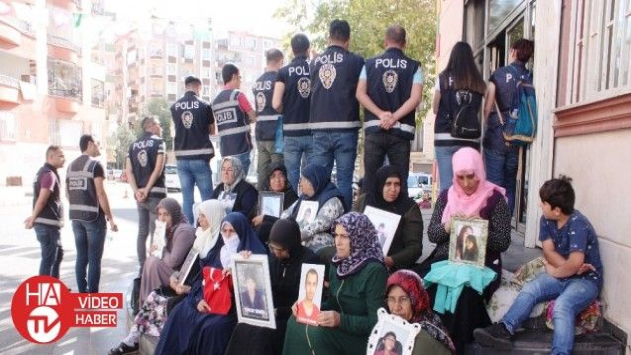 Annelerin HDP önündeki evlat nöbeti 27’nci gününde