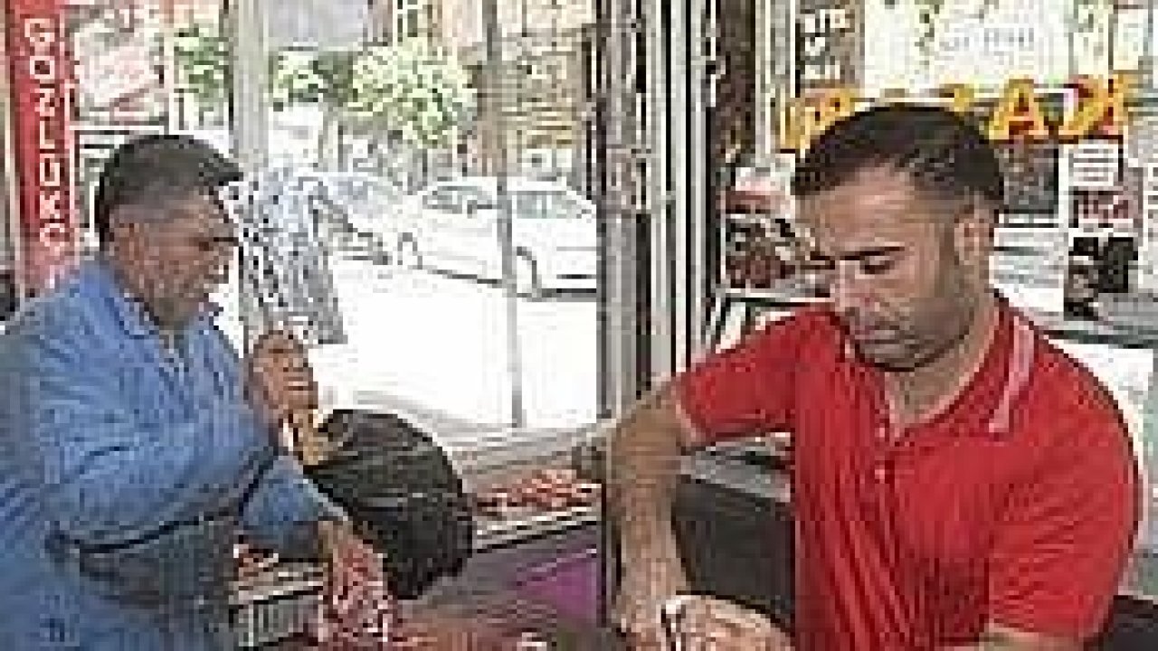 Elazığ’da kasapların kıyma mesaisi