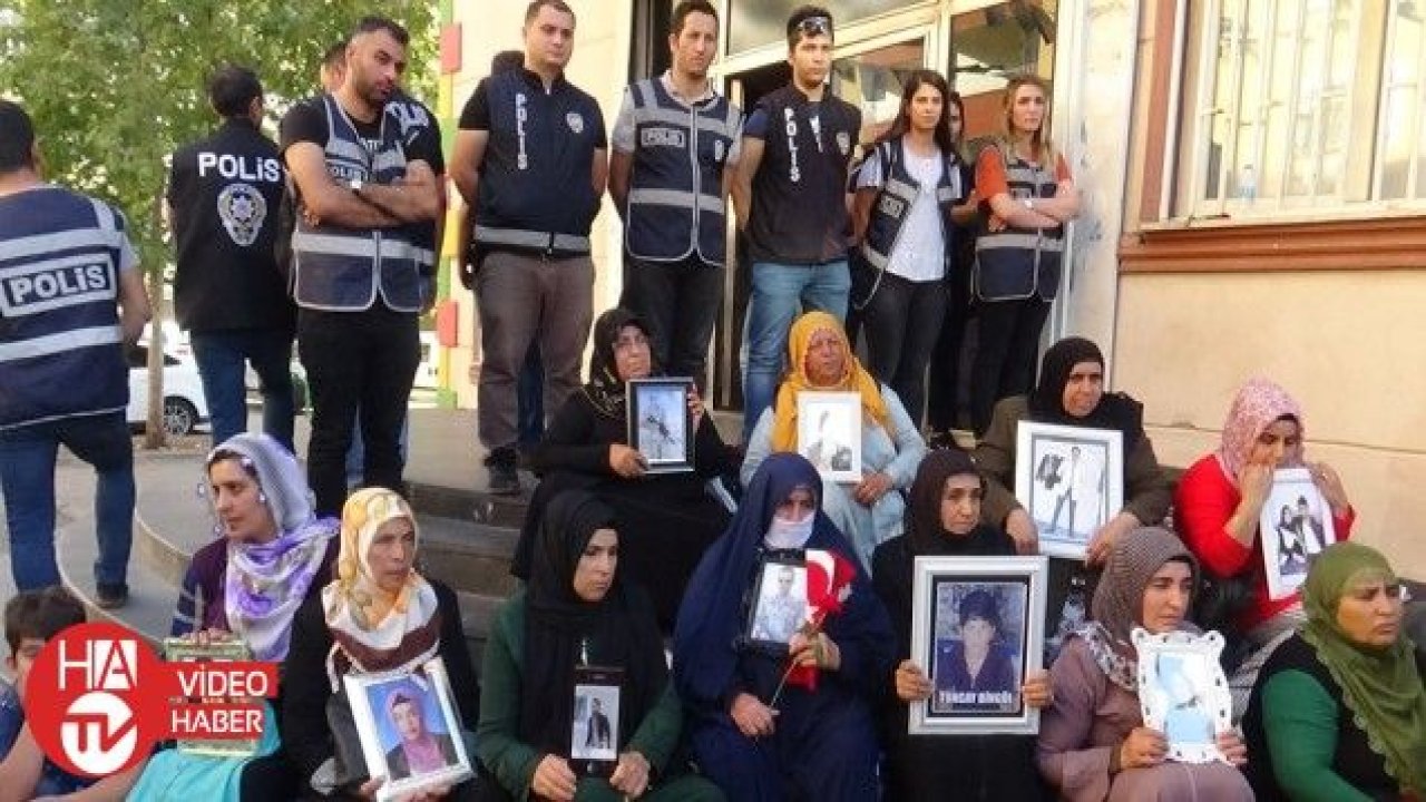 HDP önünde evlat nöbeti tutan annelerden ODTÜ’lü öğrencilere teşekkür
