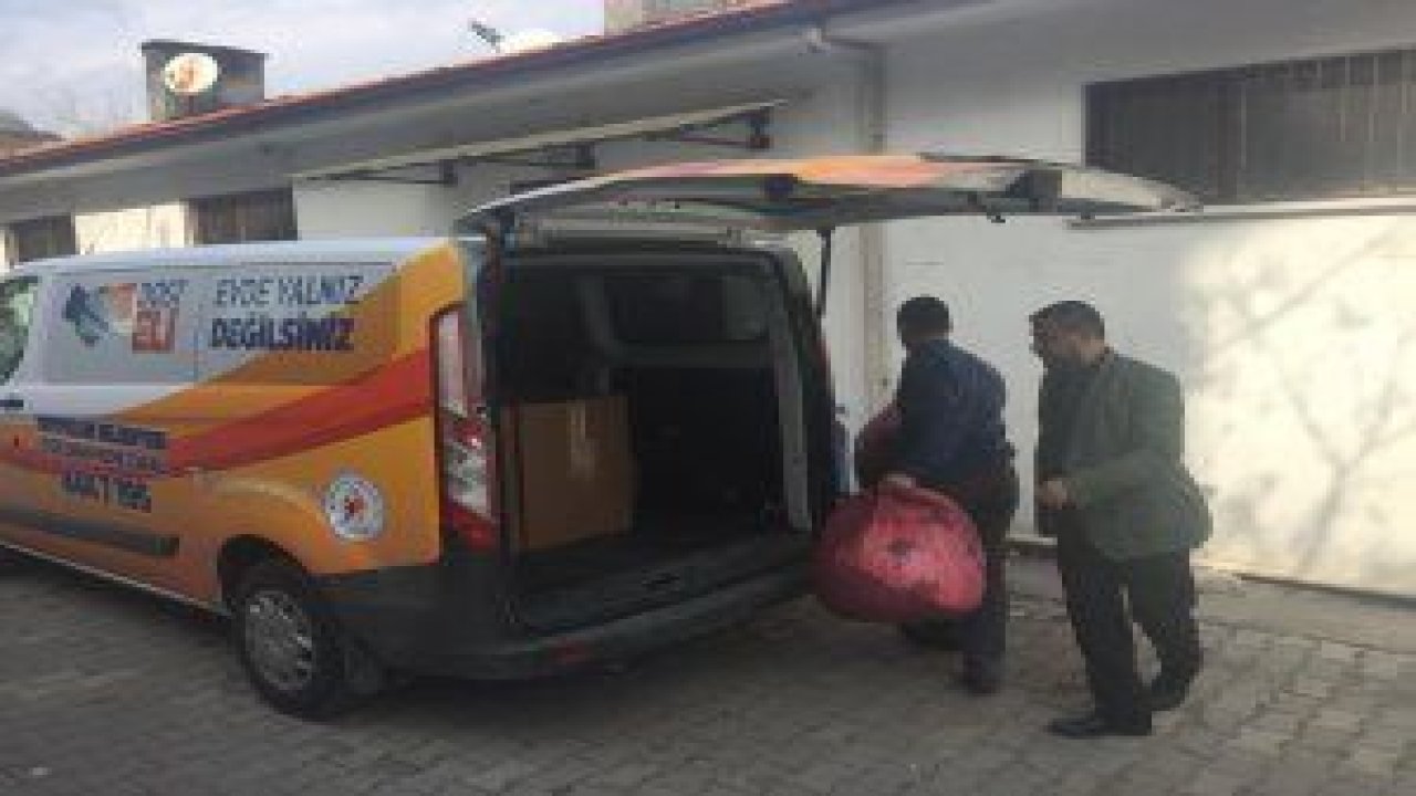 Beypazarı Belediyesi Sosyal Yardım İşleri Müdürlüğü ekipleri vatandaşa yardım eli uzatıyor