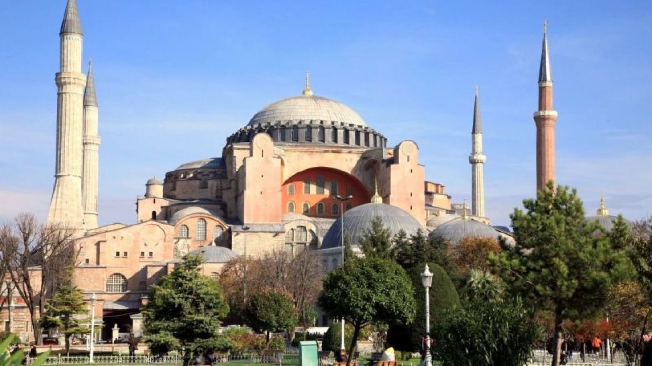 Dünyanın 8. harikası olarak gösterilen Ayasofya Camii ve Müzesinin hikayesi