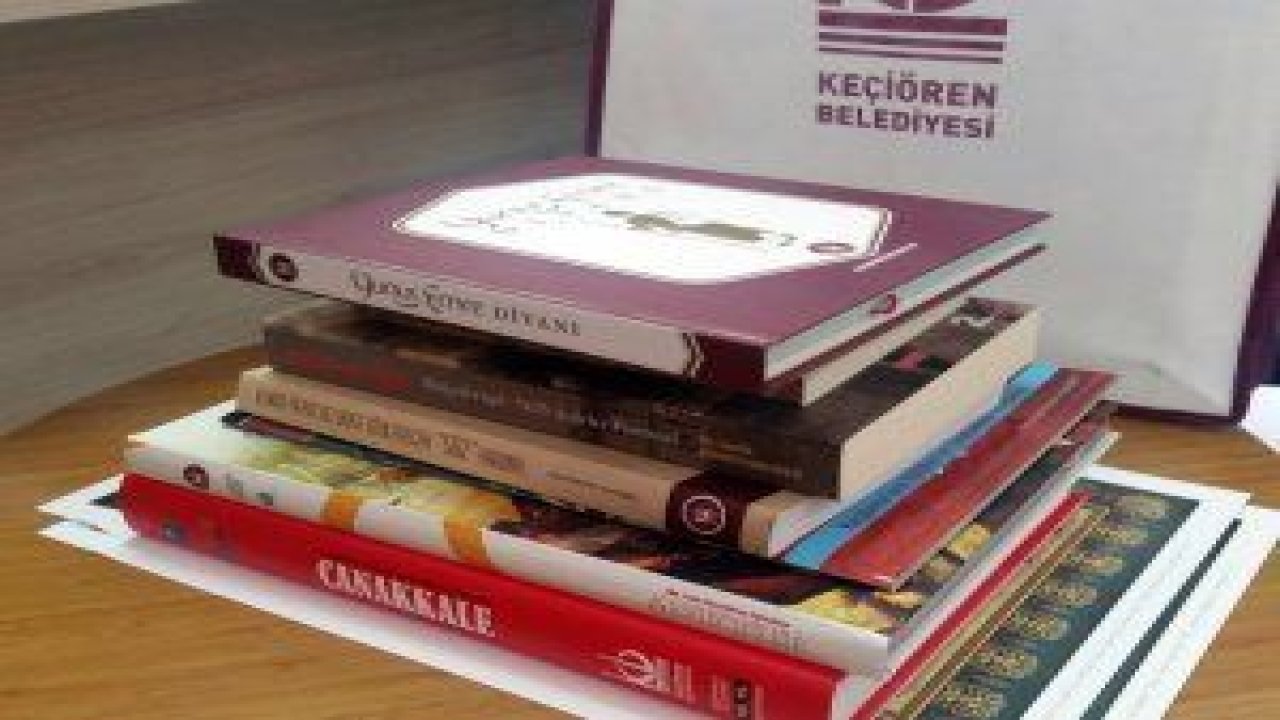 Keçiören Belediyesi, okul kütüphanelerine 6 kitaptan oluşan kültür seti dağıttı