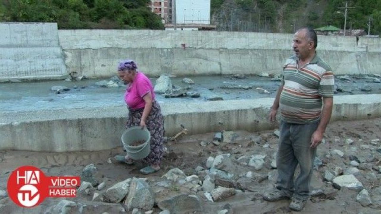 Borçka’da sel mağduru aileler evlerine dönüyor
