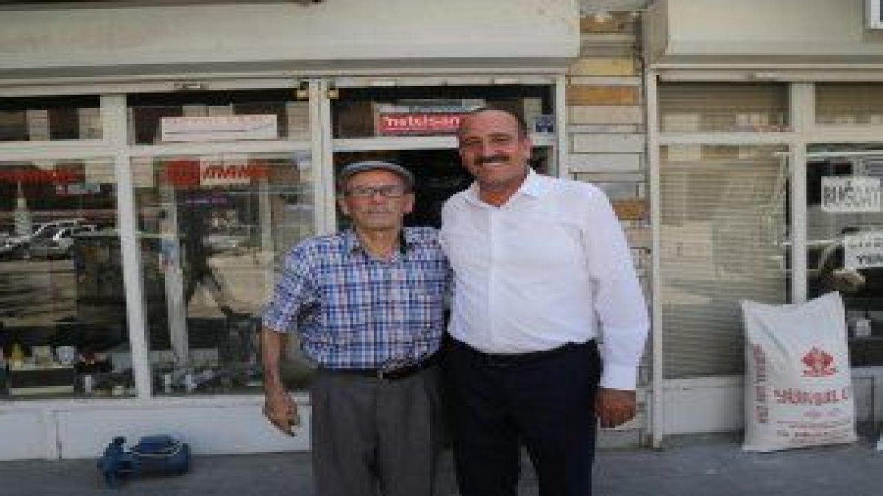 Gölbaşı Belediye Başkanı Fatih Duruay, ilçe merkezindeki esnafları ziyaret etti