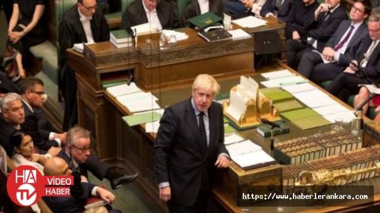 Boris Johnson 21 muhalif milletvekilini partisinin meclis grubundan ihraç etti