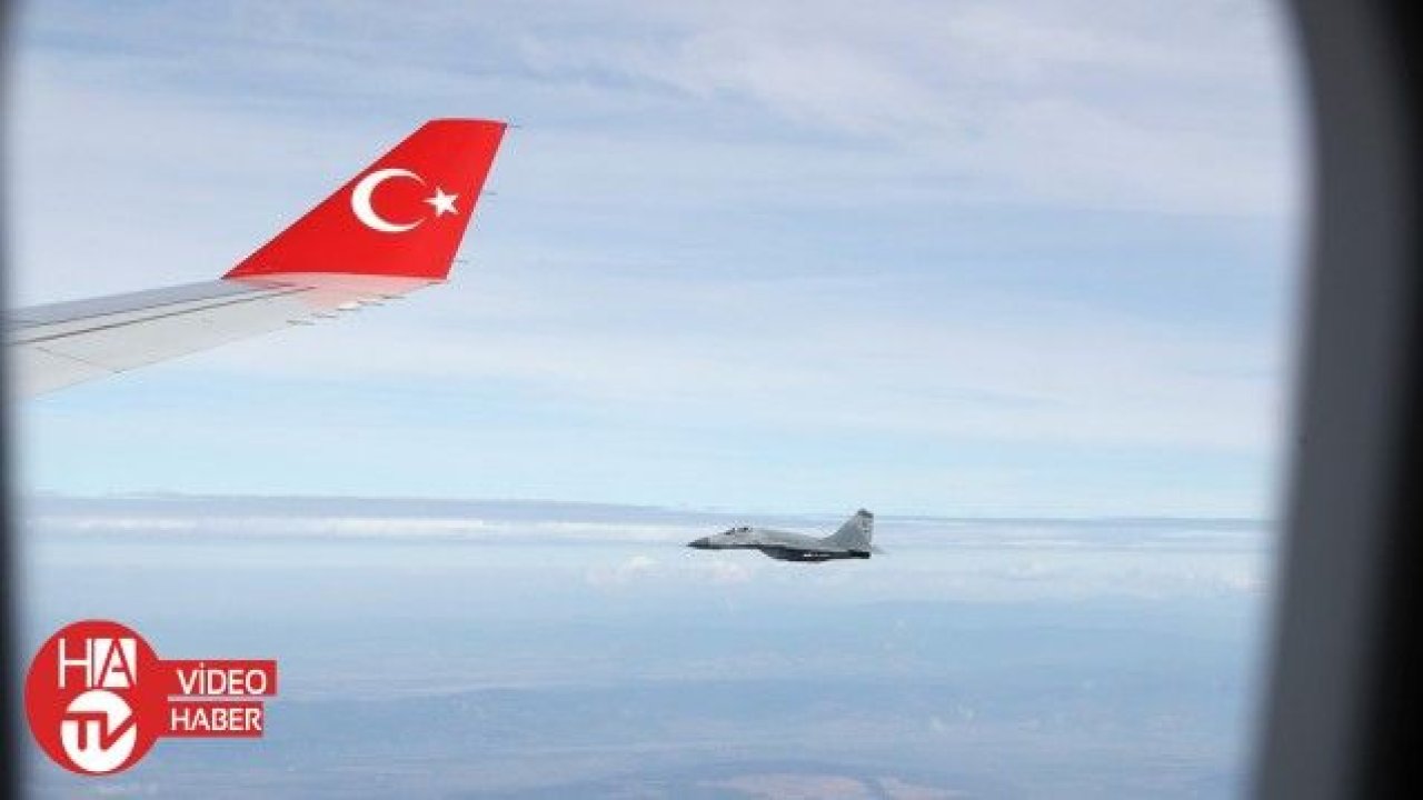 Cumhurbaşkanı Erdoğan’ın uçağına Sırbistan uçakları eşlik etti