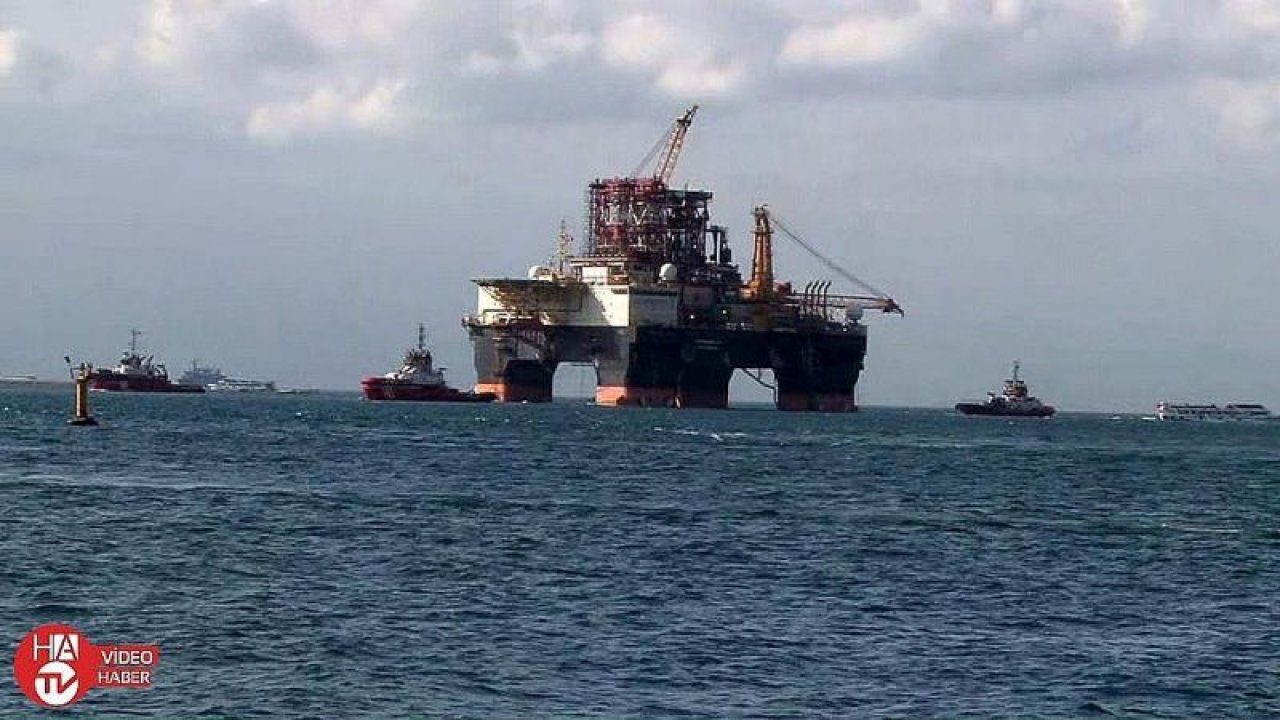 Dev petrol arama platformu "Scarabeo 9" İstanbul Boğazı’ndan geçiyor