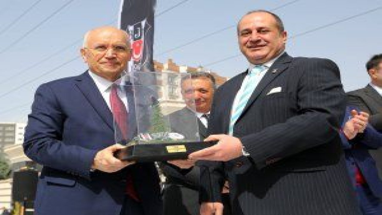 Yenimahalle'de oluşturulan Beşiktaş Hatıra Ormanı düzenlenen törenle açıldı