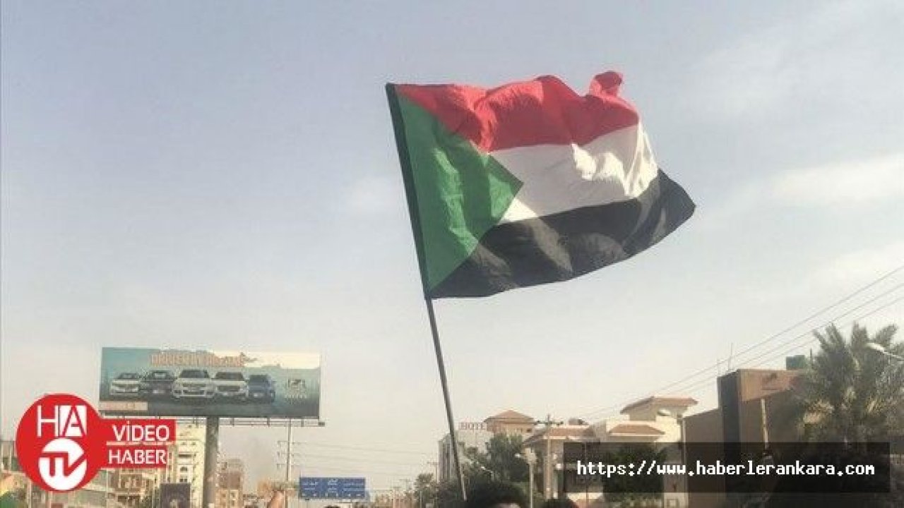 Sudan'da OHAL 3 ay uzatıldı