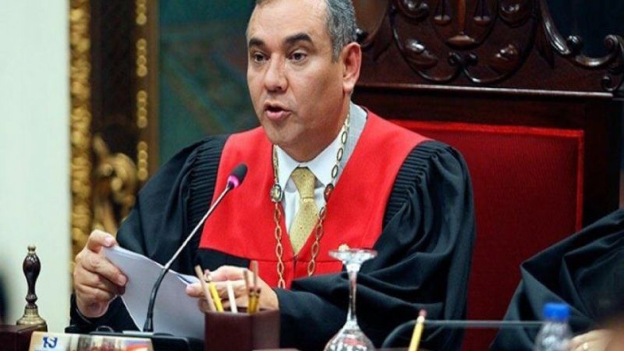 Guaido’nun dokunulmazlığı kaldırıldı