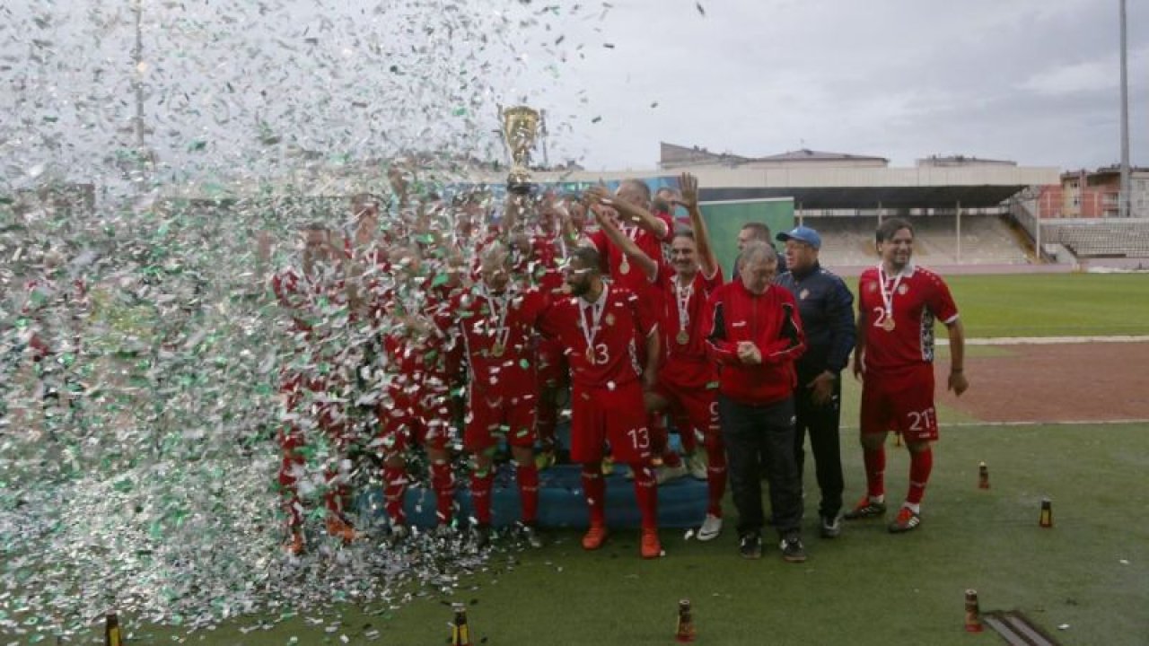 Uluslararası Masterler ve Veteranlar Futbol Turnuvası sona erdi