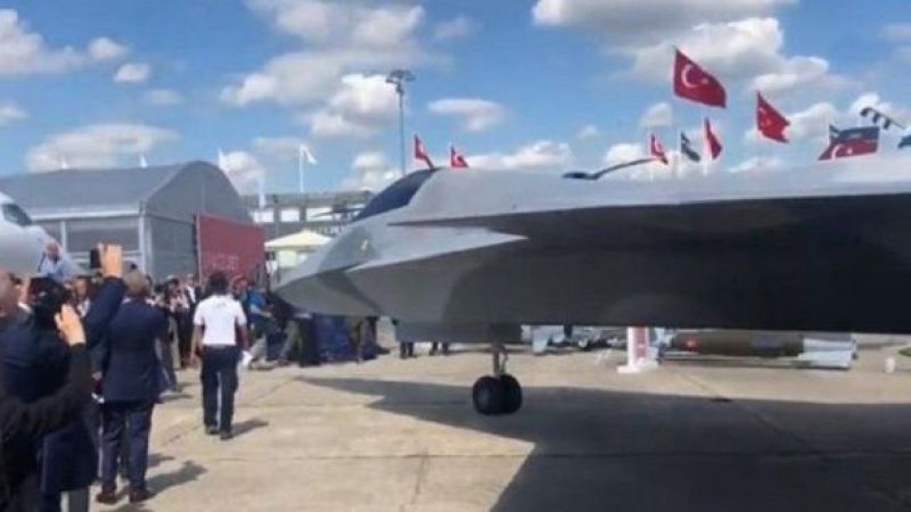 Türkiye’nin Gurur Kaynağı İlk Milli Savaş Uçağımız Paris’te Tanıtıldı!