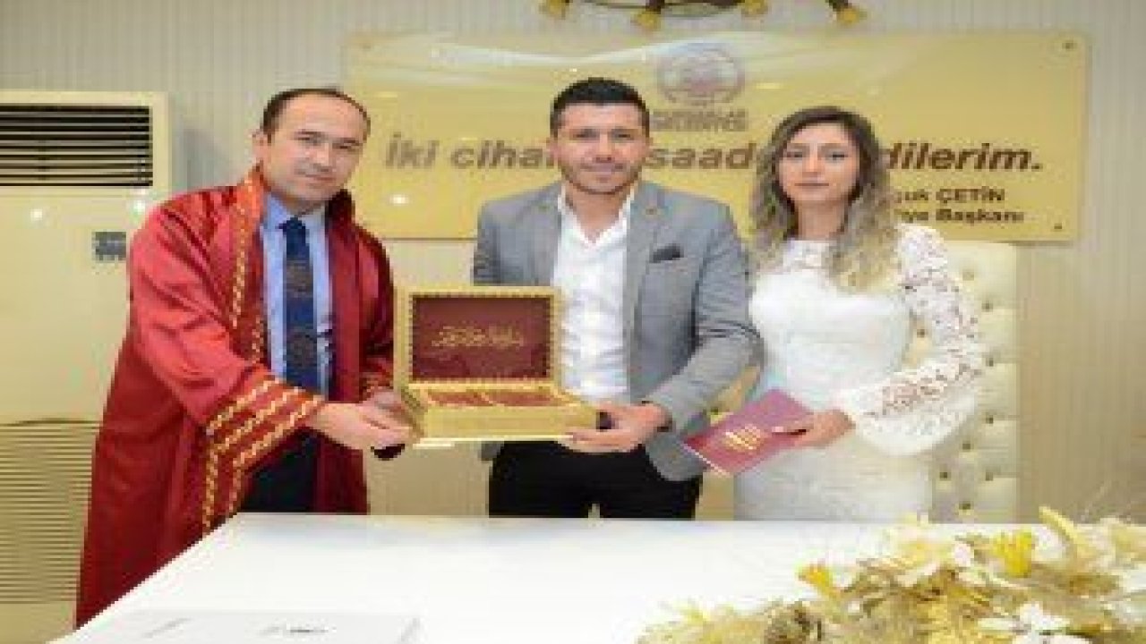 Pursaklar Belediyesi Evlendirme Memurluğu'nda 08.08.2018 tarihi için 27 çiftin nikahı kıyıldı